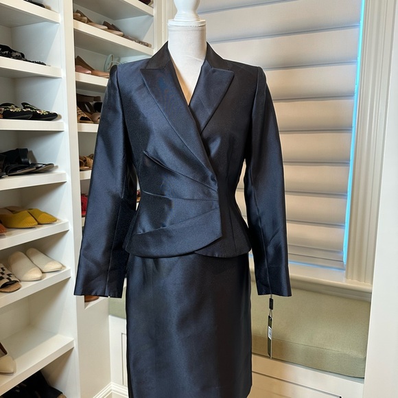 Tahari Jackets & Blazers - NWT Tahari Arthur S  Levine Luxe imperial sea blue blazer and Skirt Set Sz 4